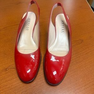Anyi Lu NWOT (never worn) red pumps sz 39.5